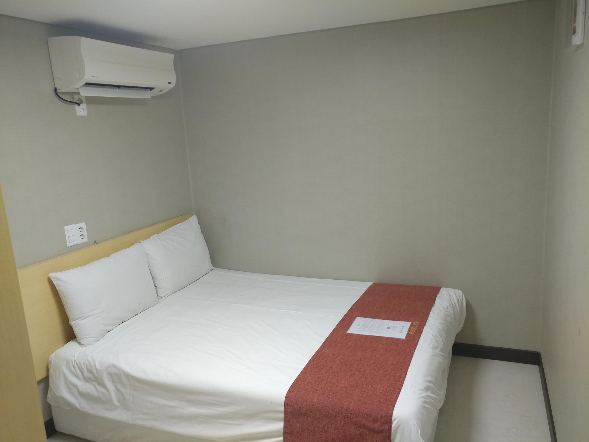 Hotel Cozy Myeongdong Сеул Екстер'єр фото